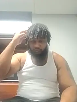 Snapshot of Longthickdick33 chatting on December 15, 2025, 4:11 pm Longthickdick33 online show from December 15, 2025, 4:11 pm