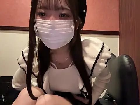 Snapshot of nano-da-u chatting on October 18, 2025, 2:51 pm nano-da-u online show from October 18, 2025, 2:51 pm