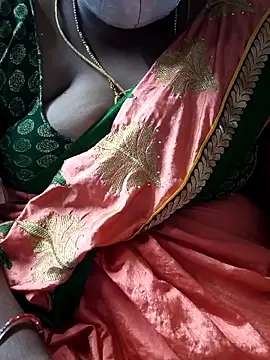 Snapshot of TAMIL_ELAKKIYA chatting on November 29, 2025, 8:28 am TAMIL ELAKKIYA online show from November 29, 2025, 8:28 am