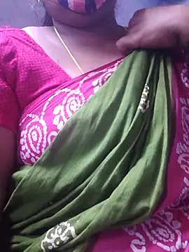 Snapshot of TAMIL_ELAKKIYA chatting on April 10, 2026, 4:44 pm TAMIL ELAKKIYA online show from April 10, 2026, 4:44 pm