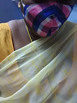 Snapshot of TAMIL_ELAKKIYA chatting on June 10, 2026, 12:22 am TAMIL ELAKKIYA online show from June 10, 2026, 12:22 am