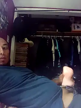 Snapshot of Mac15151 chatting on July 4, 2026, 4:57 pm Mac15151 online show from July 4, 2026, 4:57 pm