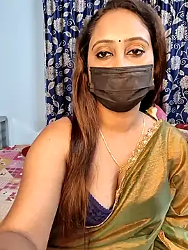 Cute-lusi online show from December 14, 2025, 12:43 pm