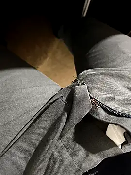 Snapshot of hotboy43339 chatting on September 21, 2025, 8:38 am hotboy43339 online show from September 21, 2025, 8:38 am