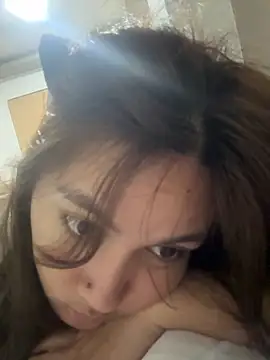 LanySylvia online show from October 12, 2025, 3:22 pm