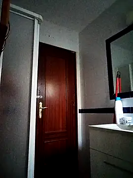Snapshot of Fran-solo chatting on May 25, 2026, 5:46 am Fran-solo online show from May 25, 2026, 5:46 am