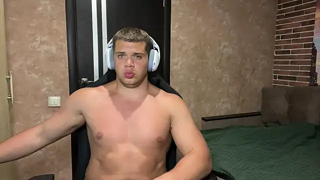 Snapshot of MusclePhantom chatting on May 24, 2026, 9:09 pm MusclePhantom online show from May 24, 2026, 9:09 pm
