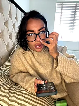 BELLABLACKXUK online show from October 6, 2025, 11:18 am