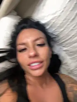 BELLABLACKXUK online show from October 18, 2025, 12:13 am