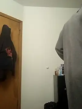 MoonlikePolicy727 online show from December 22, 2025, 5:10 pm