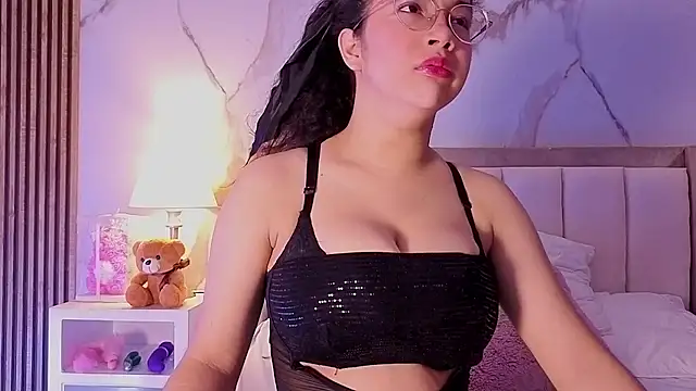 LunaRosse  online show from February 7, 2026, 12:09 pm