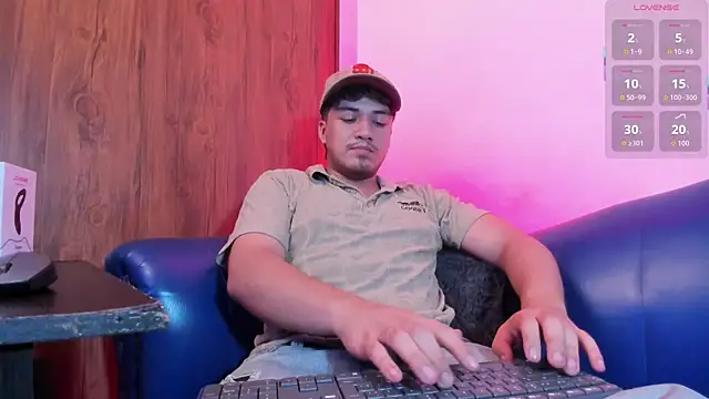 juanmechanic  online show from June 4, 2026, 8:48 pm