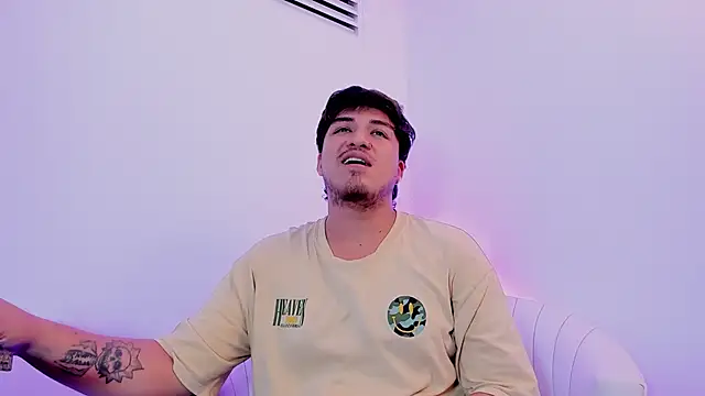 juanmechanic  online show from June 27, 2026, 9:31 pm