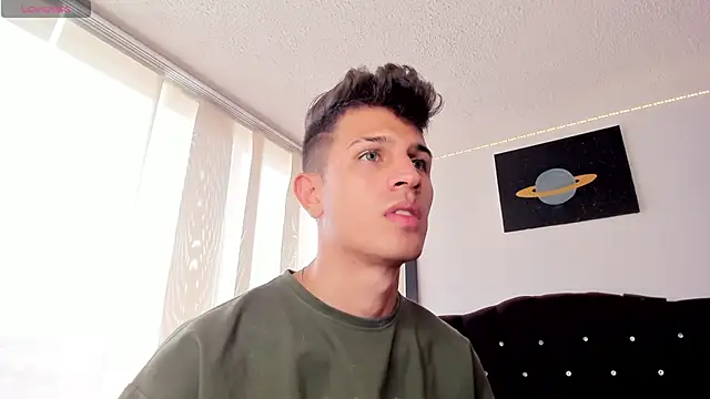 Snapshot of kevin_ahss chatting on September 16, 2025, 5:58 pm kevin ahss online show from September 16, 2025, 5:58 pm