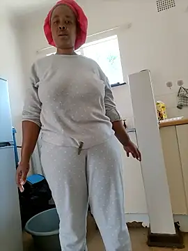 Snapshot of Ebonyboobsmilk chatting on September 23, 2025, 9:23 am Ebonyboobsmilk online show from September 23, 2025, 9:23 am