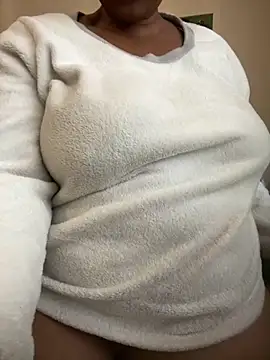 Snapshot of Ebonyboobsmilk chatting on December 5, 2025, 4:54 am Ebonyboobsmilk online show from December 5, 2025, 4:54 am