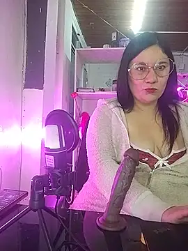Snapshot of miichellemalvoa chatting on July 10, 2026, 5:12 am miichellemalvoa online show from July 10, 2026, 5:12 am