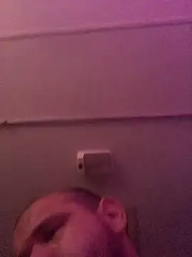 shakeweight online show from February 15, 2026, 8:13 am