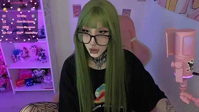 Nana stolass online show from April 22, 2026, 8:50 am
