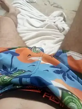 Maniasefetiches online show from March 9, 2026, 7:07 pm