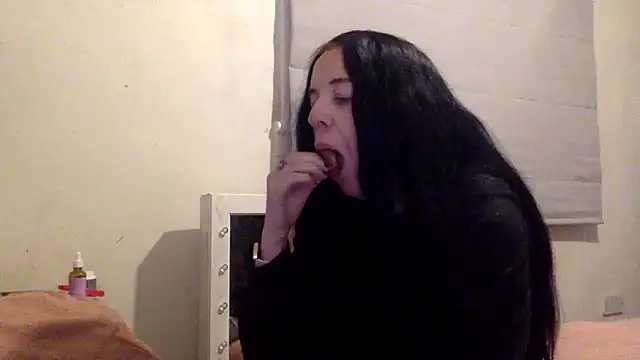 Bellababexox online show from May 9, 2026, 5:23 am