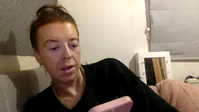 Bellababexox online show from May 26, 2026, 5:58 am