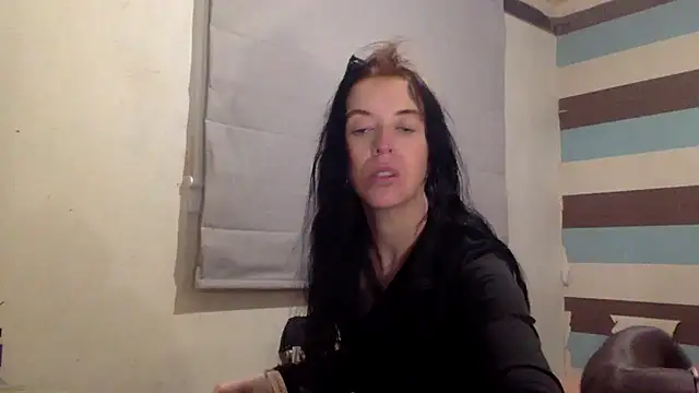 Bellababexox online show from June 25, 2026, 12:32 am