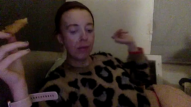 Bellababexox online show from June 28, 2026, 4:40 am