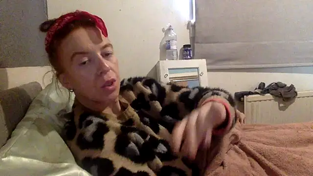 Bellababexox online show from June 29, 2026, 11:21 am