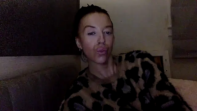 Bellababexox online show from July 5, 2026, 4:19 am