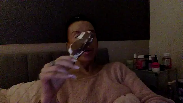 Bellababexox online show from July 14, 2026, 2:16 am