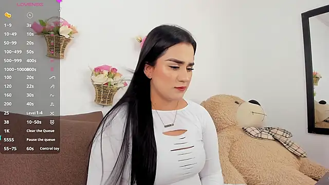 Dina haddad online show from November 6, 2025, 5:41 am