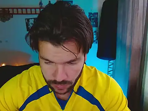 Snapshot of cortelioni_massimo_ chatting on October 15, 2025, 7:25 pm cortelioni massimo online show from October 15, 2025, 7:25 pm