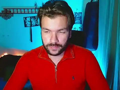 Snapshot of cortelioni_massimo_ chatting on October 22, 2025, 2:56 am cortelioni massimo online show from October 22, 2025, 2:56 am