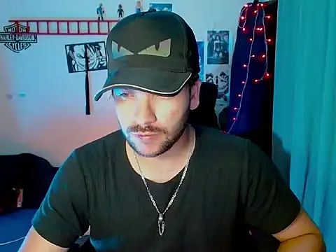 Snapshot of cortelioni_massimo_ chatting on November 8, 2025, 2:45 am cortelioni massimo online show from November 8, 2025, 2:45 am