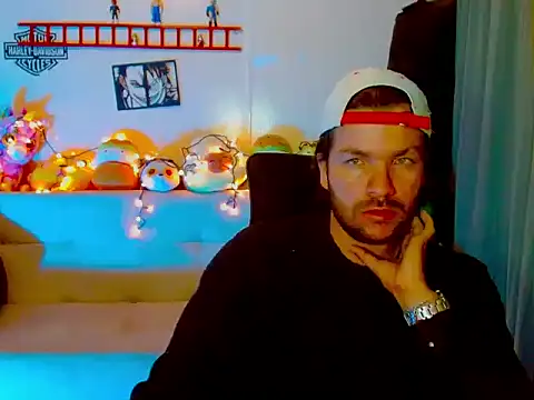 cortelioni massimo  online show from March 11, 2026, 2:06 am