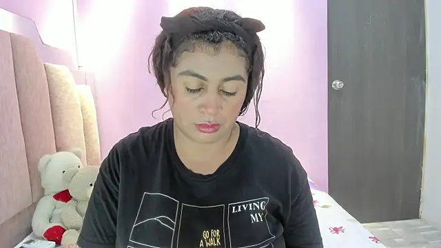 AndreaSweet2 online show from January 10, 2026, 8:32 pm