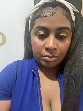 Snapshot of AndreaSweet2 chatting on July 22, 2026, 7:38 pm AndreaSweet2 online show from July 22, 2026, 7:38 pm