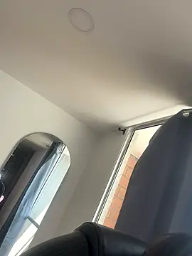 Snapshot of Mavii_ chatting on September 24, 2025, 3:26 pm Mavii online show from September 24, 2025, 3:26 pm