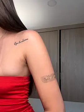 Snapshot of Mavii_ chatting on October 19, 2025, 4:40 pm Mavii online show from October 19, 2025, 4:40 pm