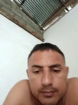 Snapshot of Geral_Yeraldyn09 chatting on December 3, 2025, 8:40 pm Geral Yeraldyn09 online show from December 3, 2025, 8:40 pm