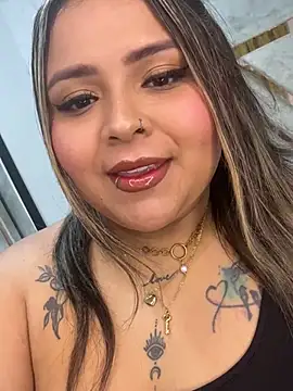 ashley-swift- online show from June 26, 2026, 6:18 am