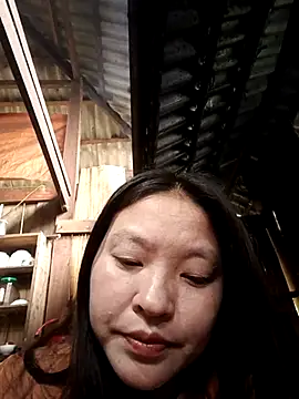 Snapshot of MuiNay chatting on January 6, 2026, 2:37 am MuiNay online show from January 6, 2026, 2:37 am