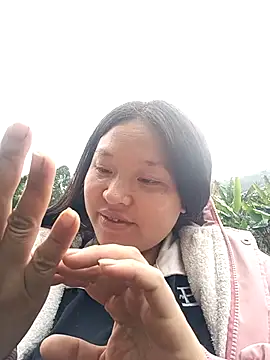 Snapshot of MuiNay chatting on January 10, 2026, 4:36 am MuiNay online show from January 10, 2026, 4:36 am