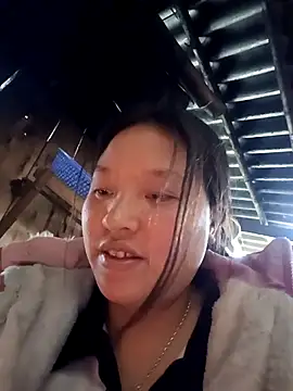 Snapshot of MuiNay chatting on January 12, 2026, 3:23 am MuiNay online show from January 12, 2026, 3:23 am