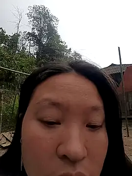 Snapshot of MuiNay chatting on February 18, 2026, 3:57 am MuiNay online show from February 18, 2026, 3:57 am