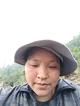 Snapshot of MuiNay chatting on March 25, 2026, 4:29 am MuiNay online show from March 25, 2026, 4:29 am