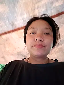 Snapshot of MuiNay chatting on March 28, 2026, 11:15 pm MuiNay online show from March 28, 2026, 11:15 pm