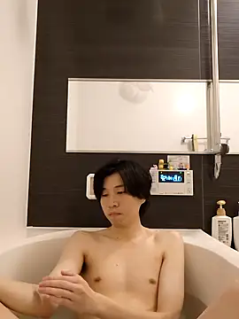 Snapshot of tanaka113 chatting on May 2, 2026, 2:33 pm tanaka113 online show from May 2, 2026, 2:33 pm