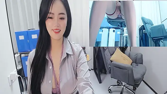 Eileen-L online show from February 6, 2026, 3:22 am